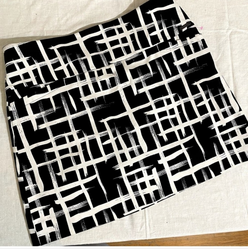 SC&Co Black and White Rayon Blend Stretch Skort Mini Skirt with Shorts Size XXL